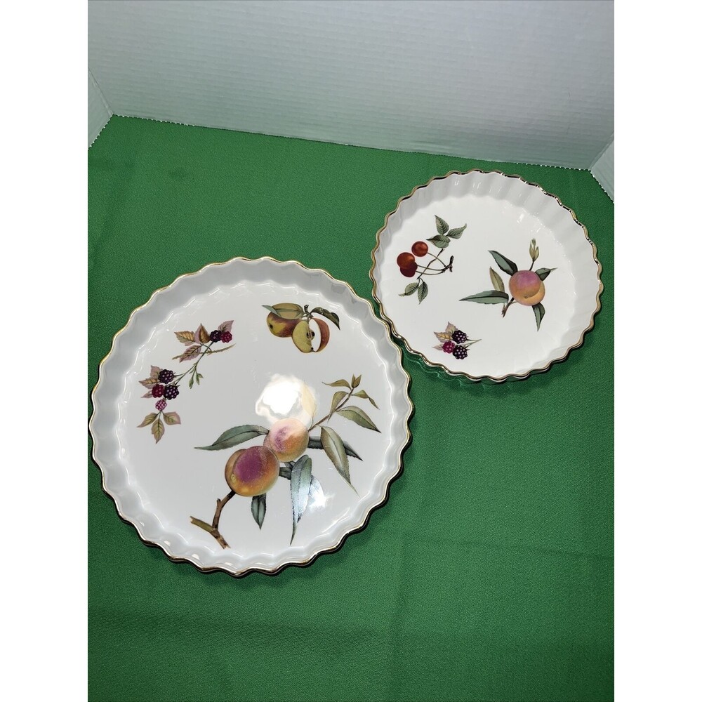 Royal Worcester Evesham Gold - 2 Round Flan Quiche Dish: Shape 59, Size 2, and 4